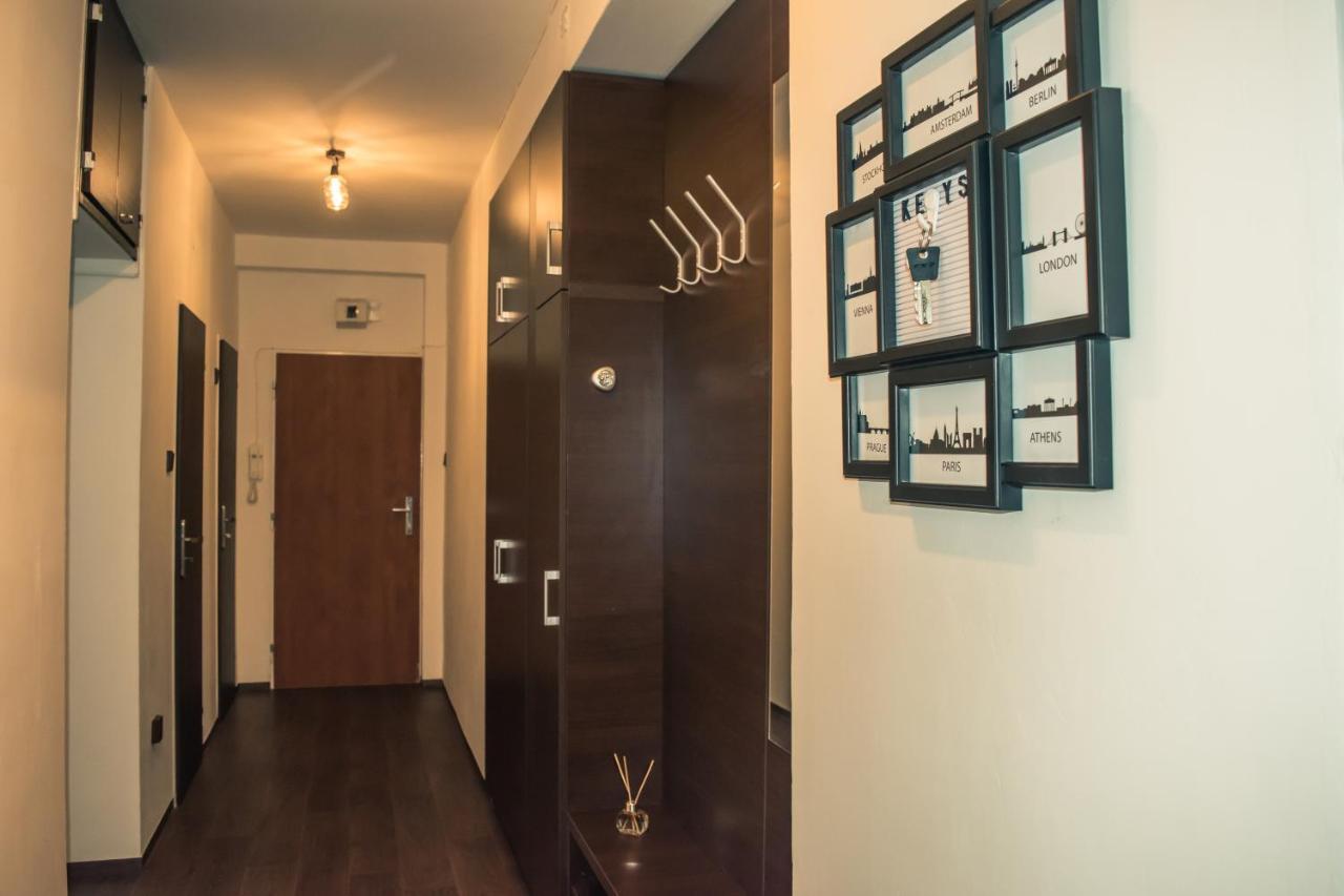 Apartman Jnj Velkomoravska ออลอโมตซ์ ภายนอก รูปภาพ